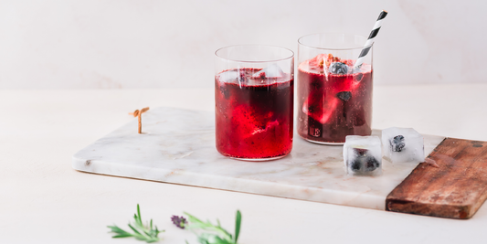 Zarter Lavendel-Heidelbeer-Mocktail